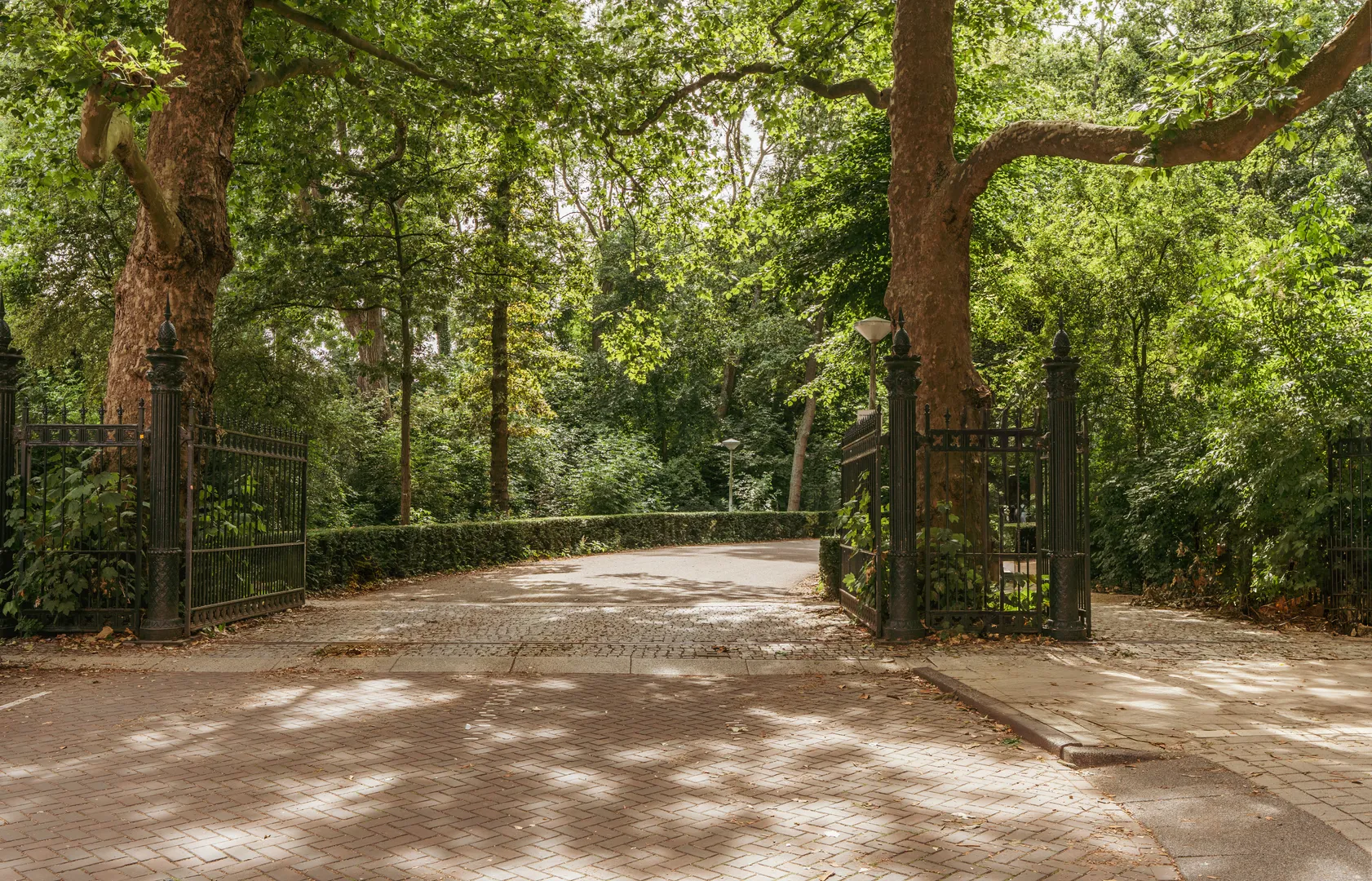 Vondelpark ingang Koningineweg